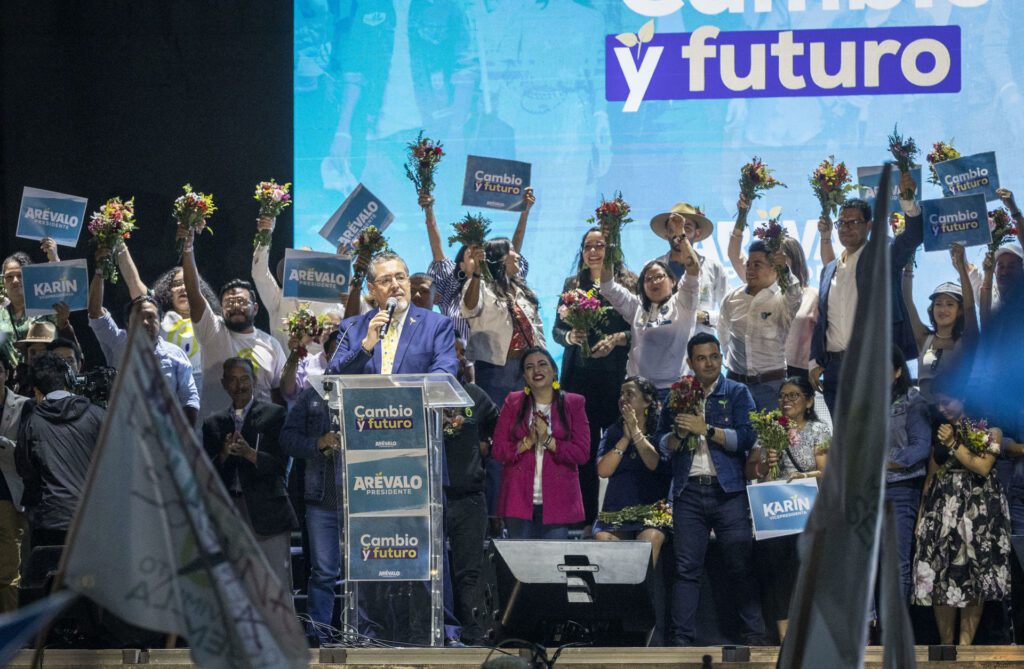 Sandra Torres cierra campaña atacando la credibilidad del sistema electoral de Guatemala
