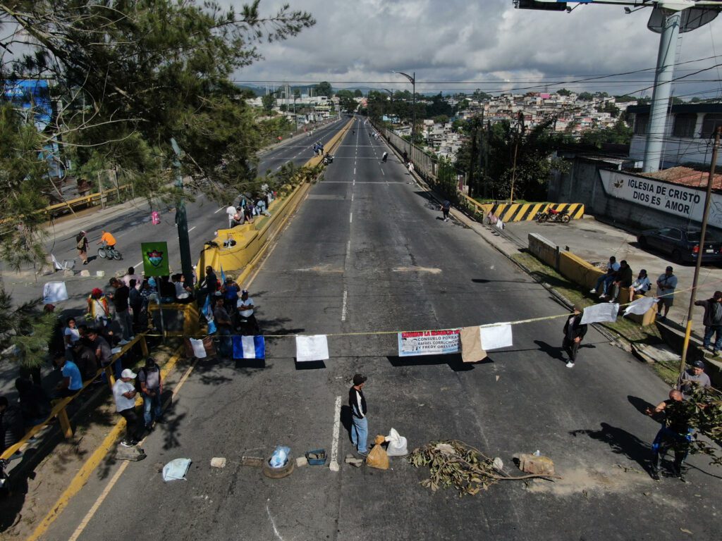 Protestas en Guatemala sacuden la economía de la región
