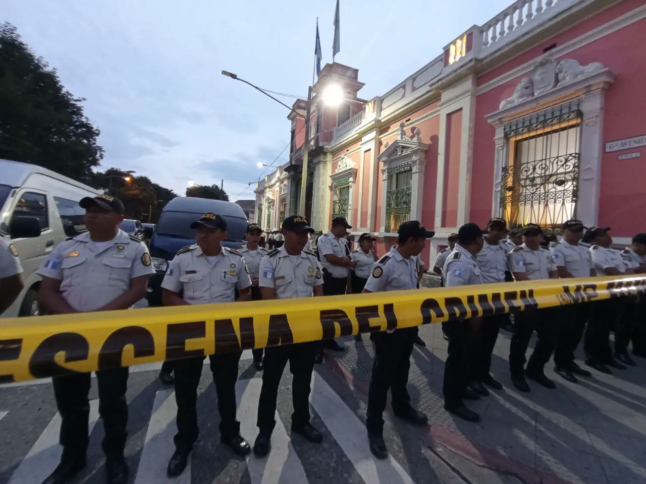 Crónica del cuarto golpe a las elecciones, el Ministerio Público arrebató las actas al TSE