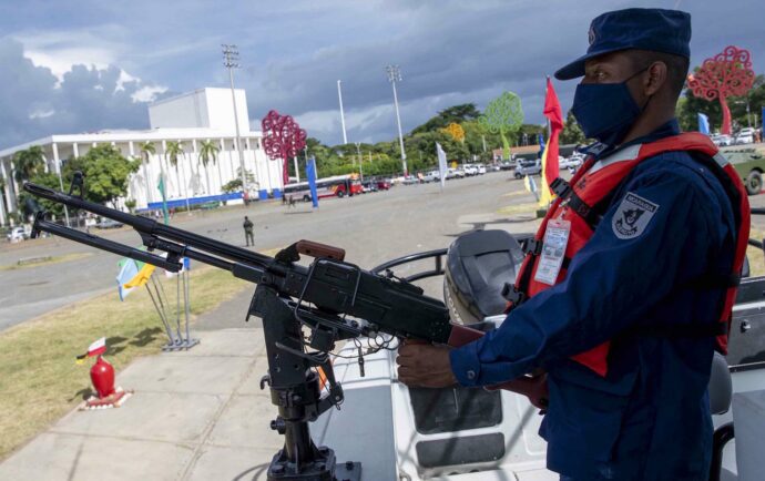 Estados Unidos impone restricciones a la exportación e importación de armas a Nicaragua