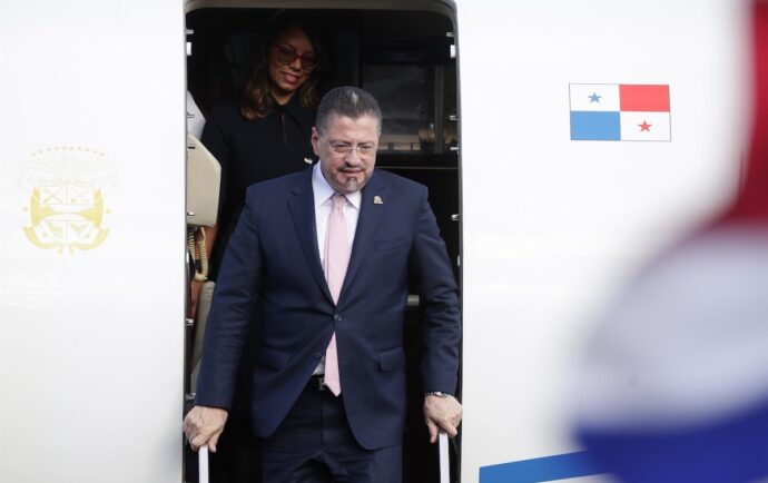 La “revolución” que el presidente Rodrigo Chaves atiza ante el sistema democrático de Costa Rica