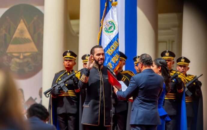 El Salvador: entre la espada y la pared con Bukele