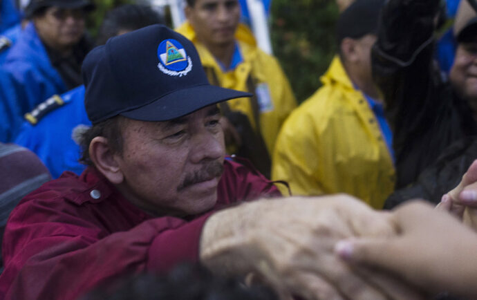 La reelección corrompe todo, queridos salvadoreños