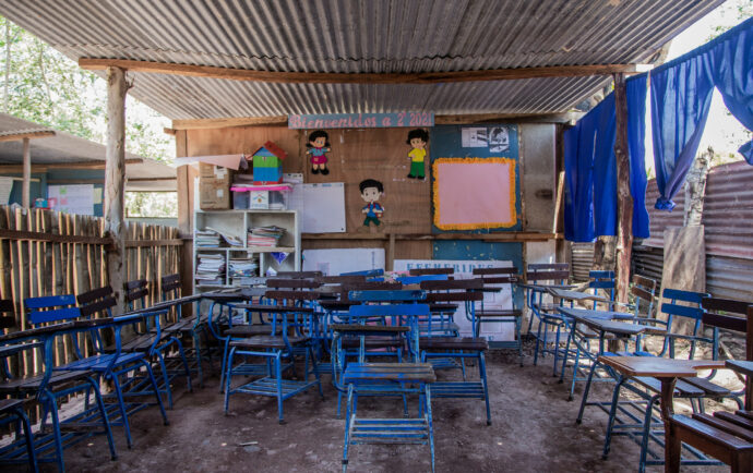Nicaragüenses lamentan el severo rezago en la educación y salud pública del país
