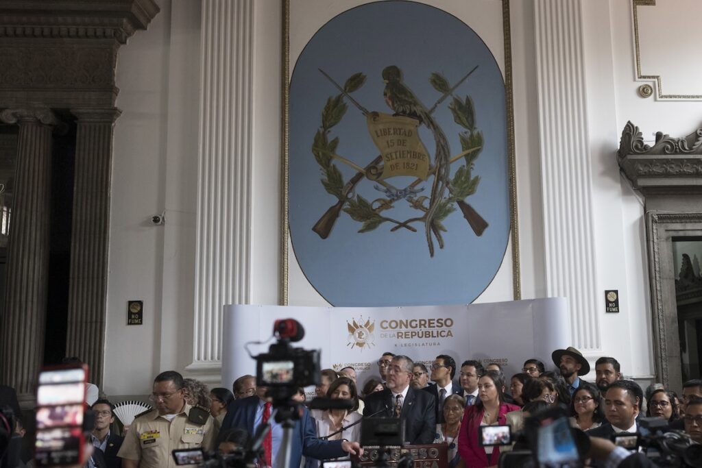 Bernardo Arévalo frente al Estado paralelo de Guatemala
