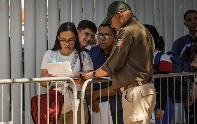 Migrantes contra migrantes 
