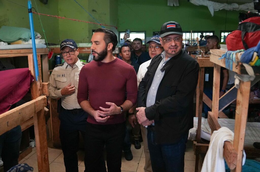 Costa Rica entra a batalla electoral con el protagonismo inflamable de Rodrigo Chaves