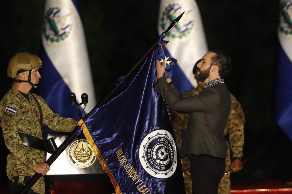 Con la caída de Quijano, Estados Unidos valida denuncias de prensa salvadoreña sobre pactos con maras