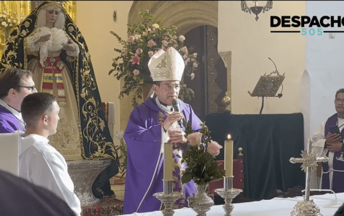 Monseñor Rolando Álvarez en su primera misa pública desde su secuestro y destierro: “Oramos por nuestra amada Nicaragua”