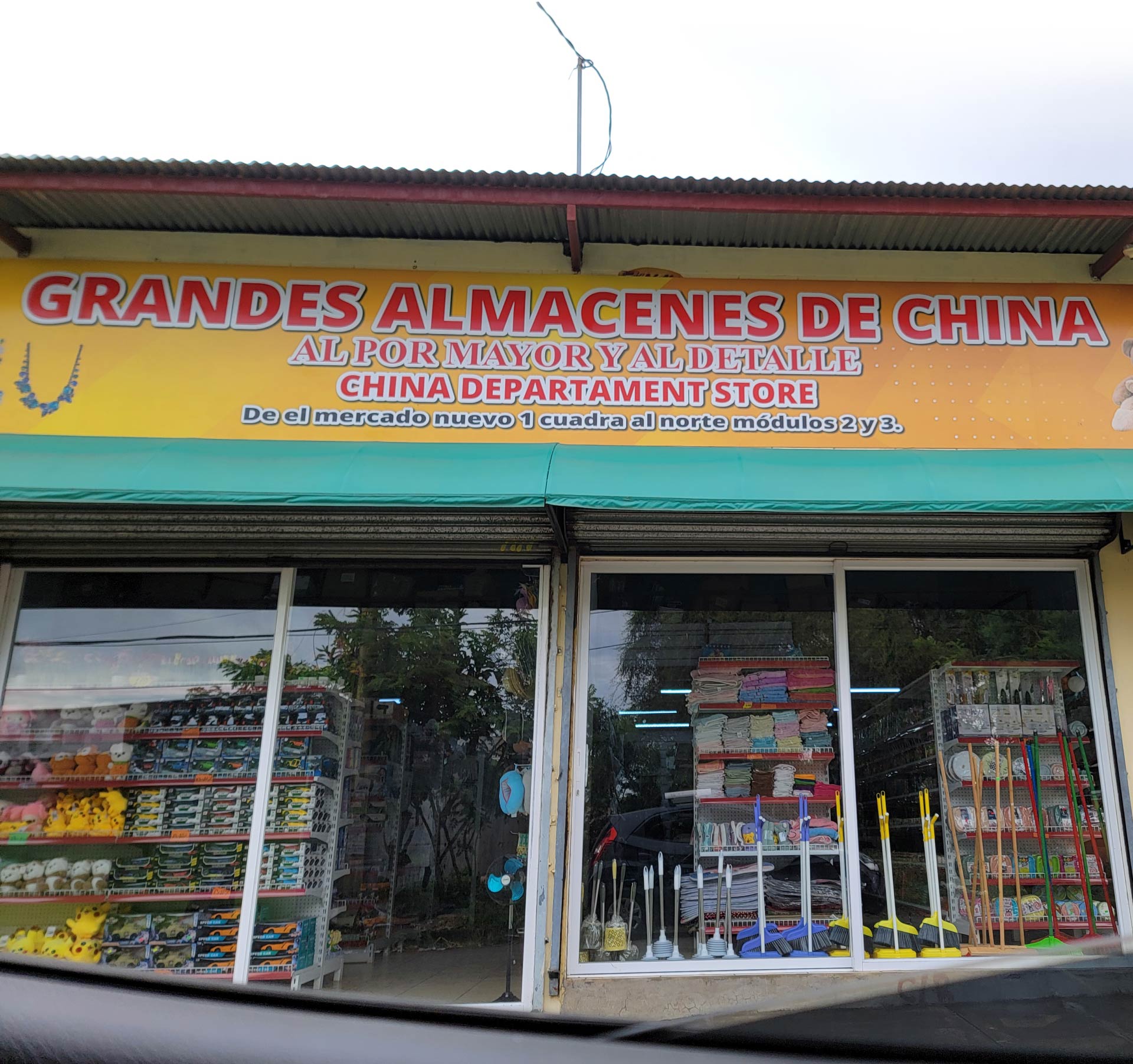 Bienvenidos a “Chinotepe”: negocios chinos engullen a los locales
