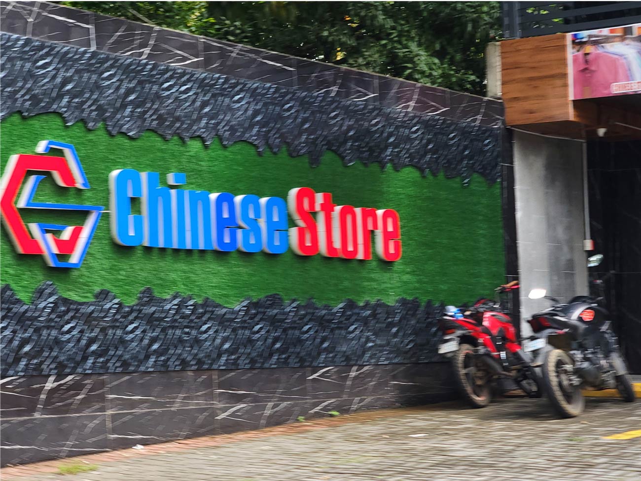 Bienvenidos a “Chinotepe”: negocios chinos engullen a los locales