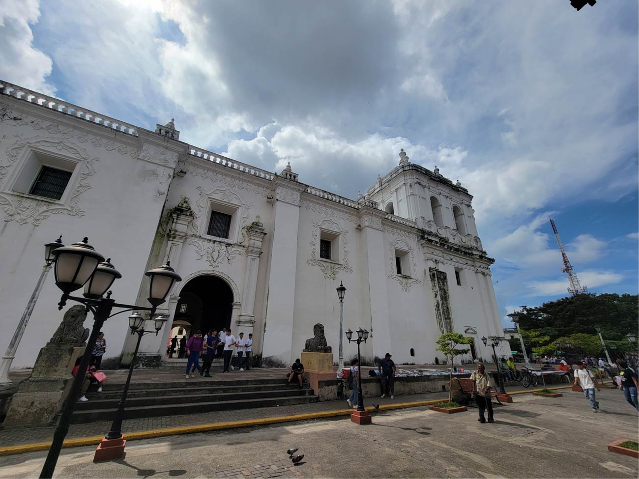 Bienvenidos a “Chinotepe”: negocios chinos engullen a los locales