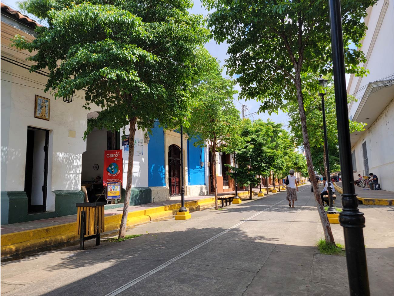 Bienvenidos a “Chinotepe”: negocios chinos engullen a los locales