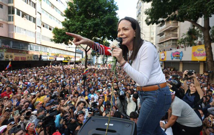 Maria Corina marca el norte y la gente se sobrepone al miedo