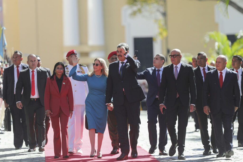 Maduro, de espaldas al mundo: Más de 30 países rechazan su juramentación