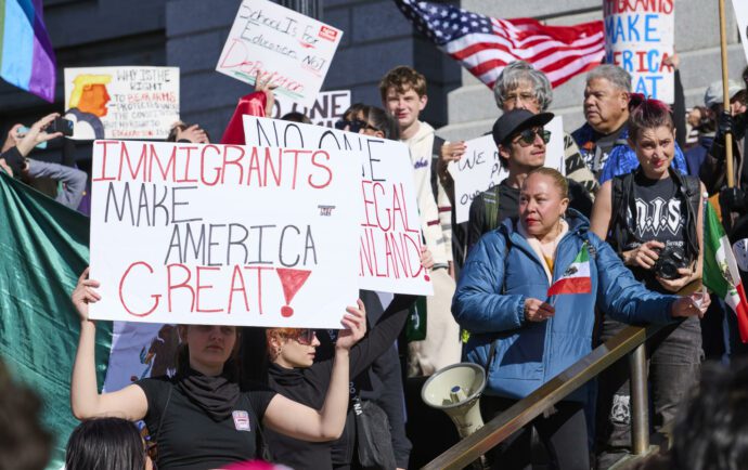 El acelerado retroceso de los derechos migrantes en EE. UU. tras la reelección de Donald Trump