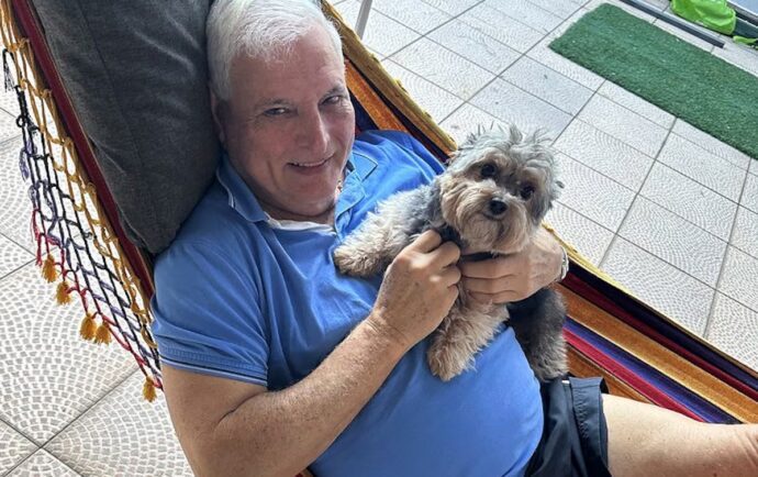 Una alerta roja de Interpol alarga la telenovela de Martinelli y su perro Bruno, los “asilados” en Panamá de los Ortega-Murillo