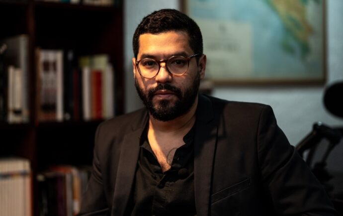 “Bukele acabó con las pandillas… y con la democracia en El Salvador”