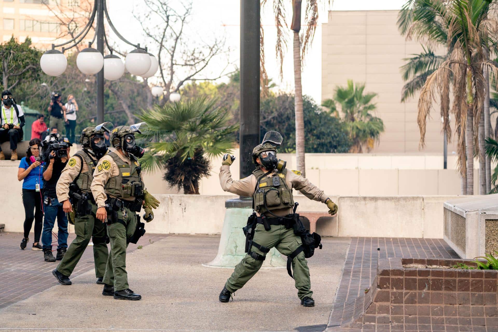 Viaje a la frontera blindada de Donald Trump: “¡No vengan…! o habrá consecuencias”