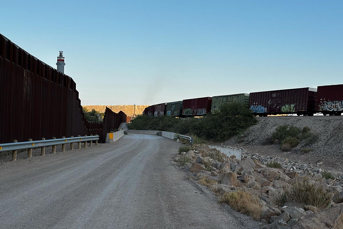 Viaje a la frontera blindada de Donald Trump: “¡No vengan…! o habrá consecuencias”