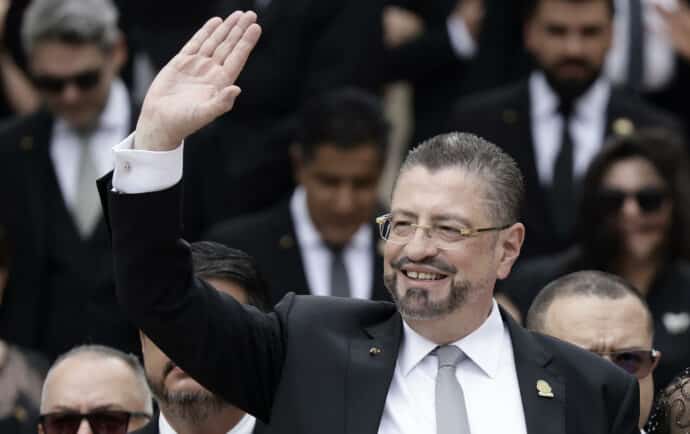Corte Suprema de Costa Rica pide levantar inmunidad al presidente Rodrigo Chaves