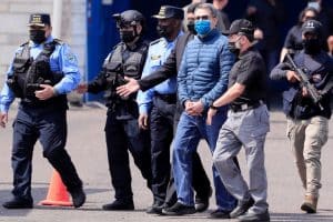 JOH está libre gracias a Trump y los muertos aún esperan justicia en Honduras