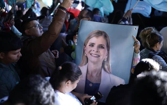 La oficialista Laura Fernández arrasa en las elecciones presidenciales de Costa Rica