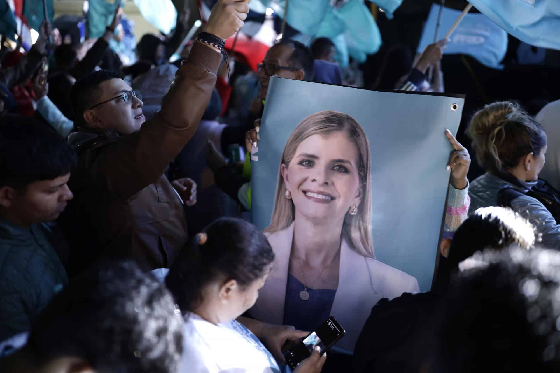 La oficialista Laura Fernández arrasa en las elecciones presidenciales de Costa Rica