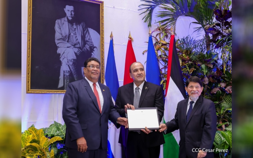 Política oportunista con visas convierte a Nicaragua de un país de puertas abiertas, a uno de lo más restrictivos