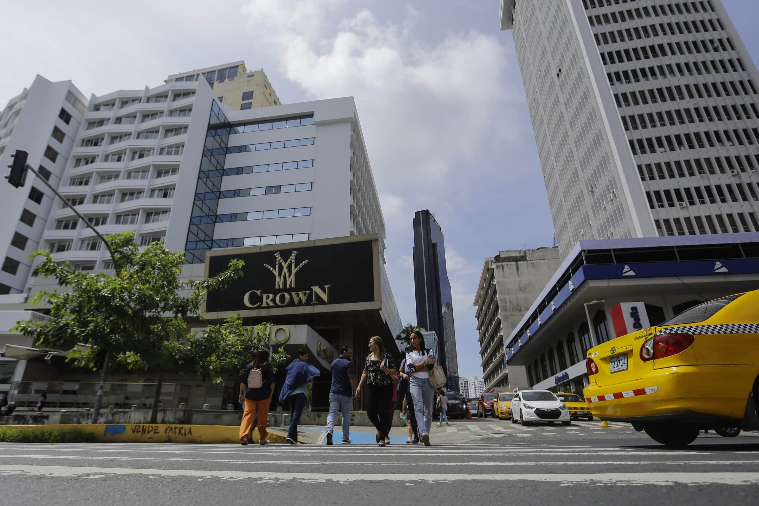 Taxistas versus plataformas digitales de “raid”: la disputa legal que Centroamérica no resuelve
