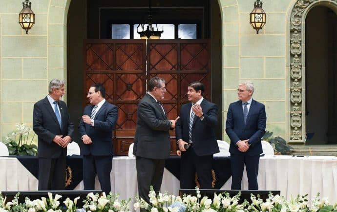 Lanzan iniciativa latinoamericana para fortalecer seguridad e instituciones democráticas