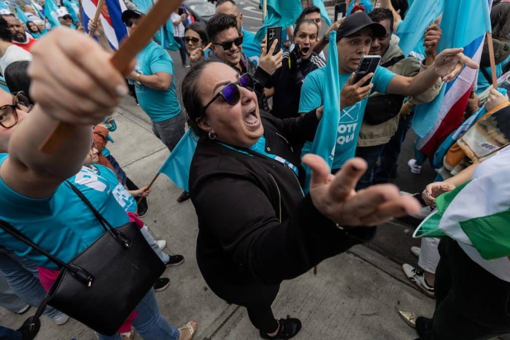 Costa Rica asiste a una votación empañada por una escalada inédita de confrontación política en su historia democrática