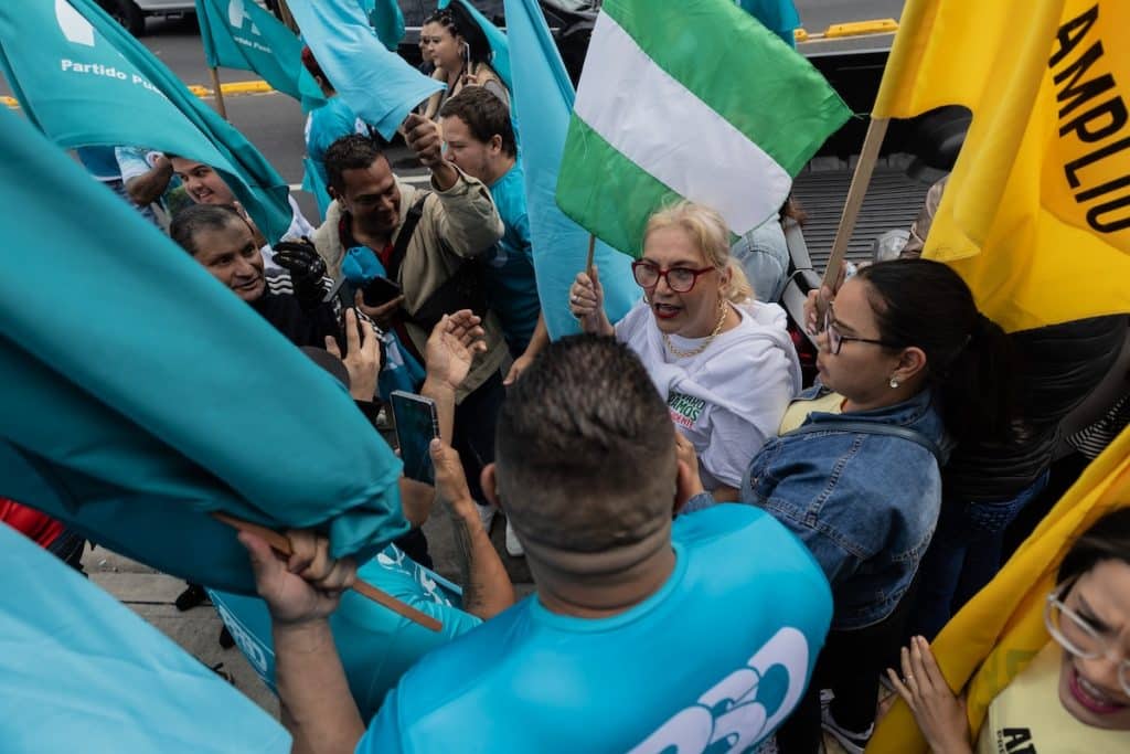Costa Rica asiste a una votación empañada por una escalada inédita de confrontación política en su historia democrática