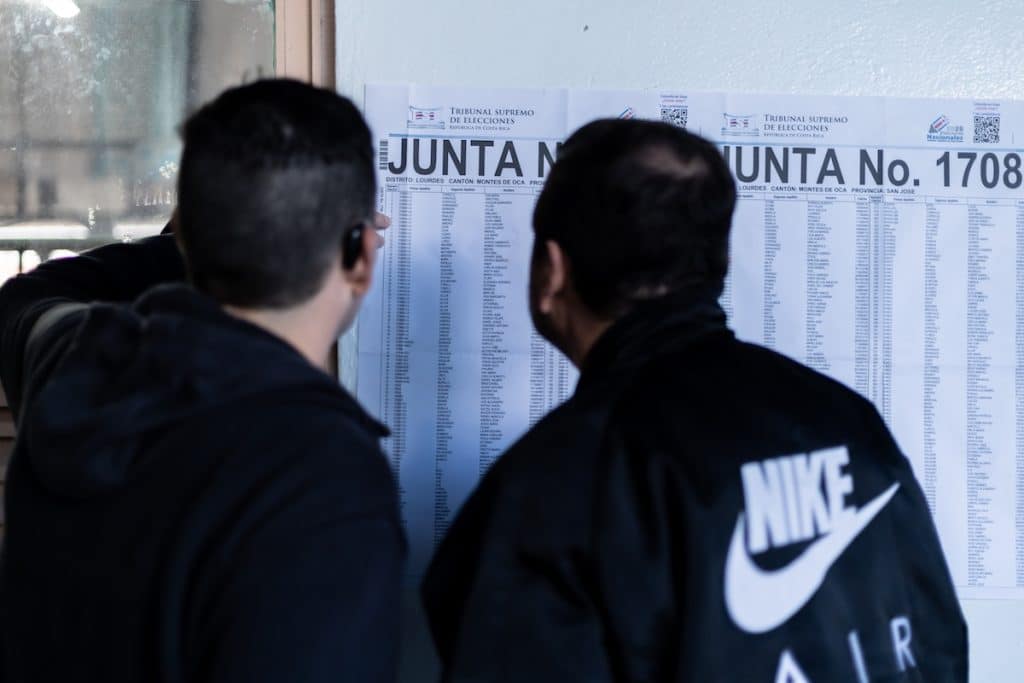 Costa Rica asiste a una votación empañada por una escalada inédita de confrontación política en su historia democrática
