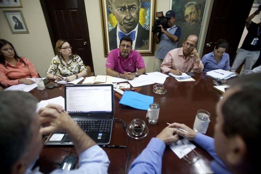 Hijos de Bayardo Arce alertan riesgo de muerte y exigen a Ortega y Murillo “prueba pública de vida inmediata”