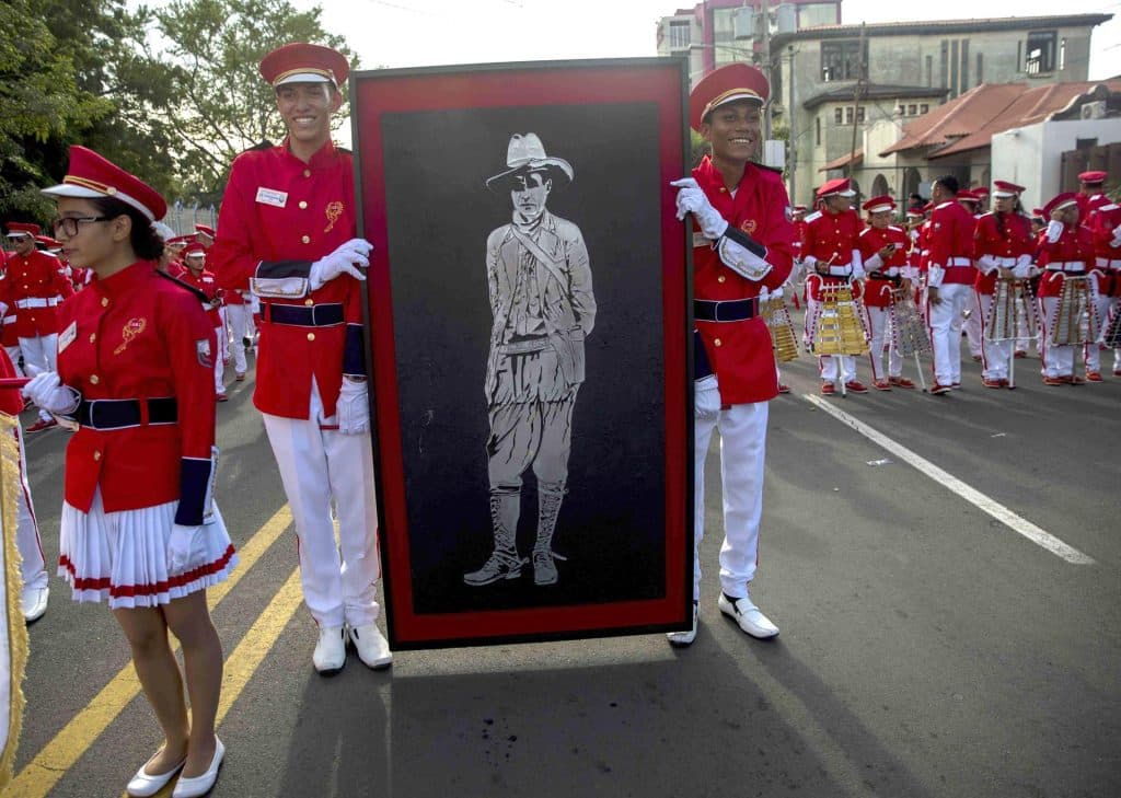 Autoritarismos y democratizaciones en Centroamérica de la independencia al presente