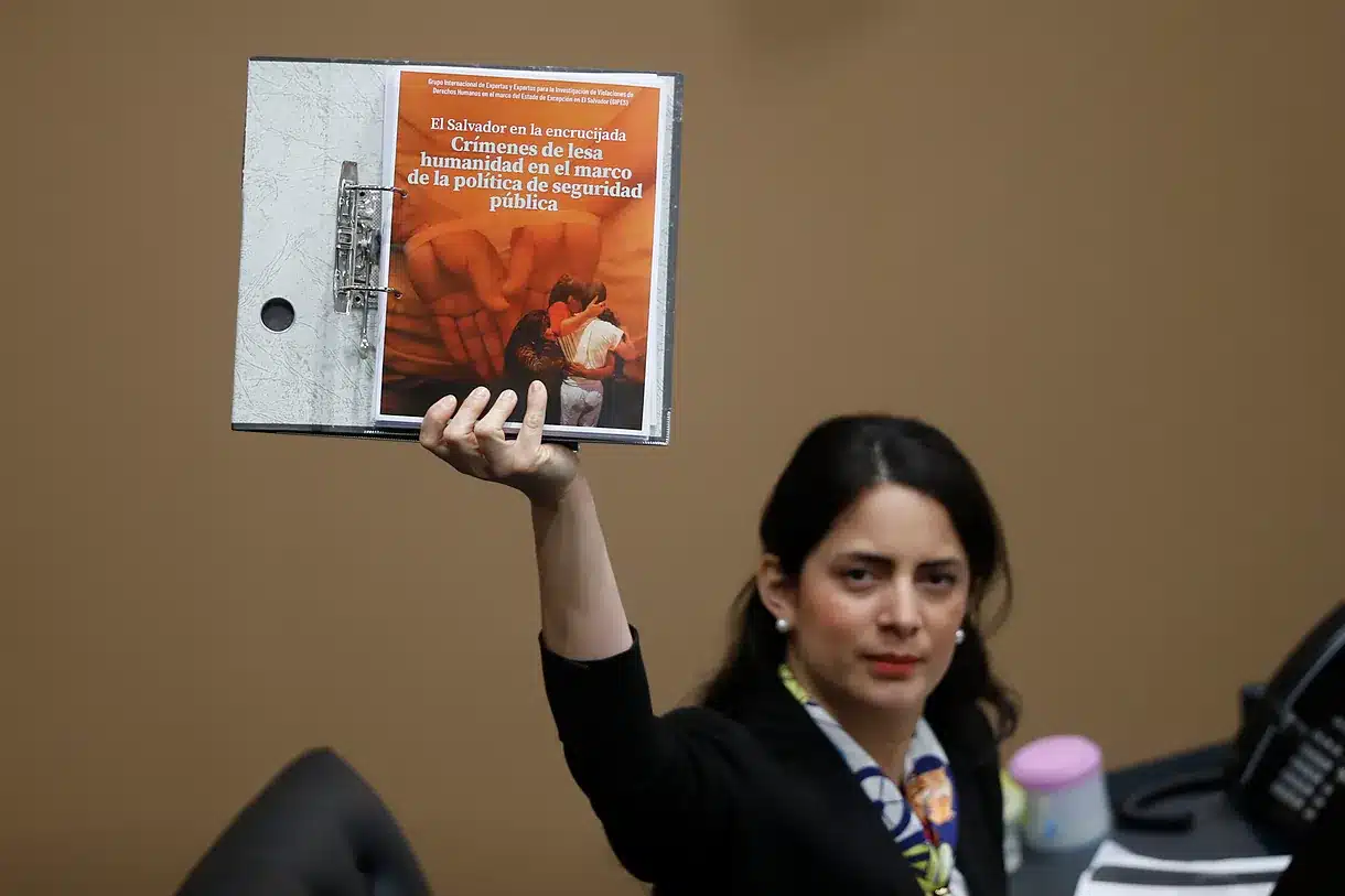 ¿Qué implica replicar el modelo de seguridad de Nayib Bukele en Costa Rica? El debido proceso bajo amenaza