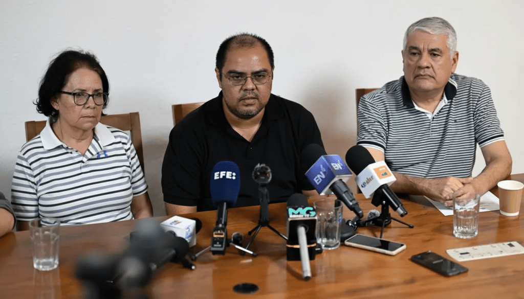 Anatomía de un cerco: irse para sobrevivir, quedarse para resistir en El Salvador de Bukele