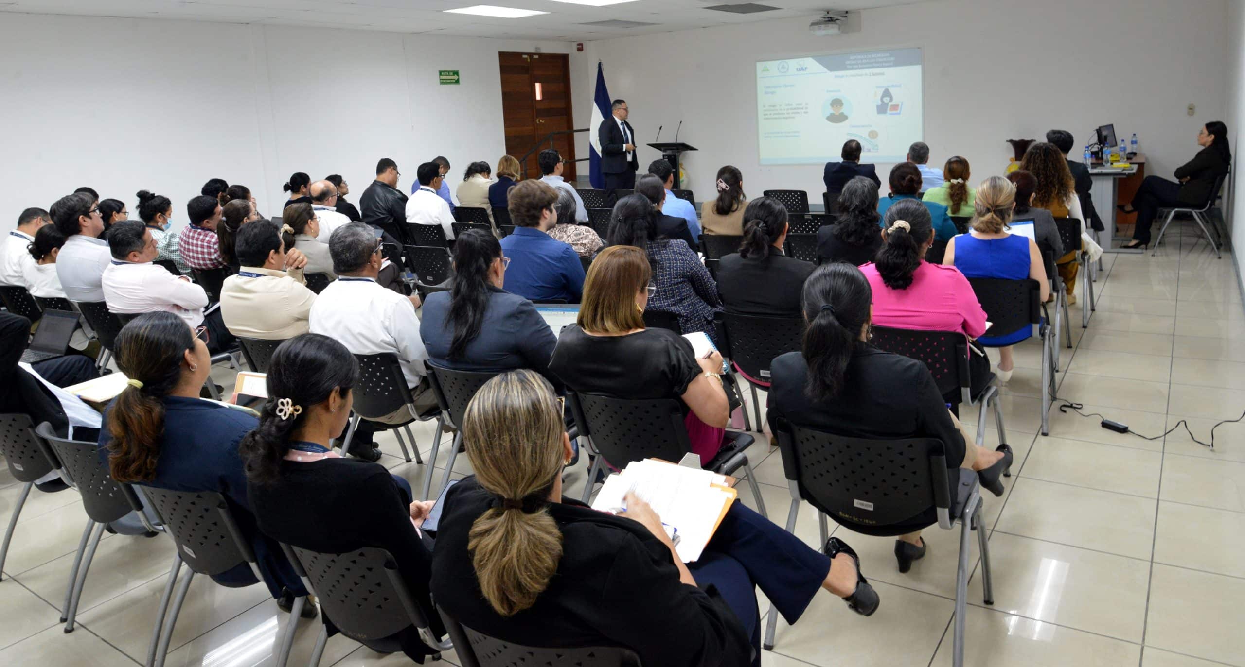 Nueva normativa inmobiliaria en Nicaragua ordena el sector, pero amplía la vigilancia y sanciones