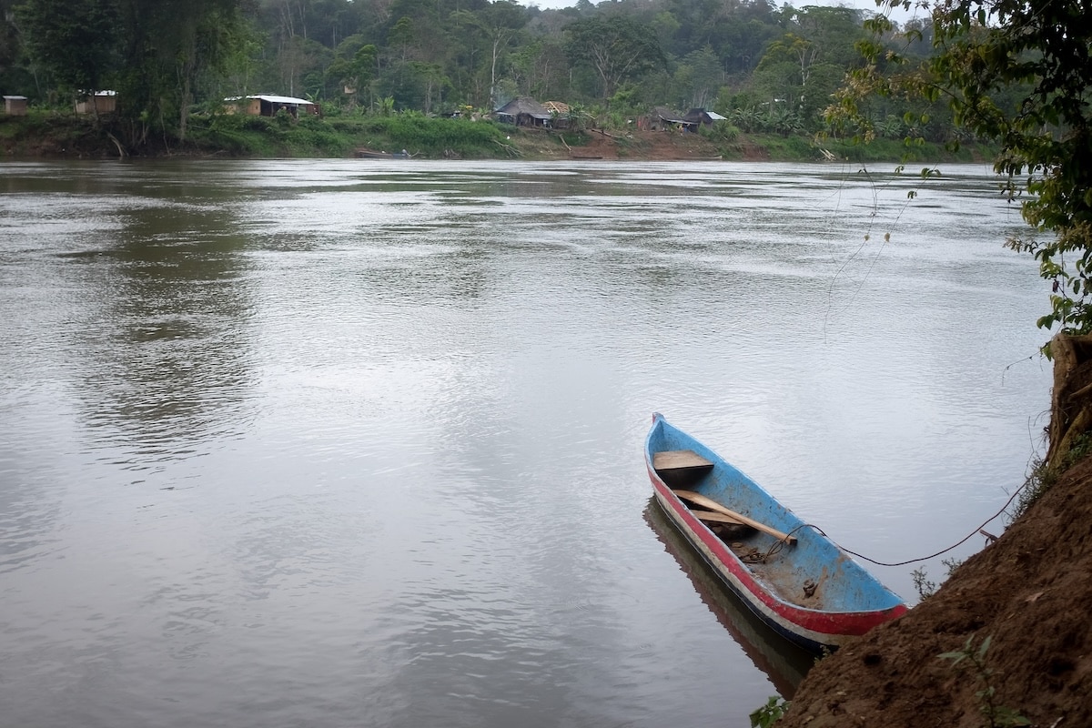 La ruta del mercurio: el metal tóxico que cruza de Nicaragua a Costa Rica oculto en goteros para los ojos