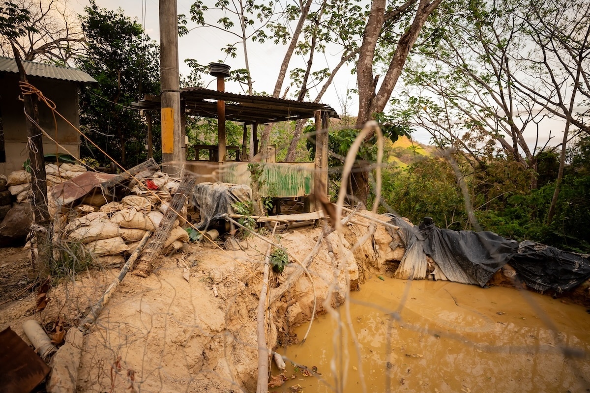 La ruta del mercurio: el metal tóxico que cruza de Nicaragua a Costa Rica oculto en goteros para los ojos