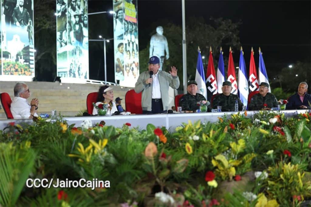 “La propuesta de una junta de transición viene de la centroderecha, pero quisimos evitar cualquier mención ideológica”