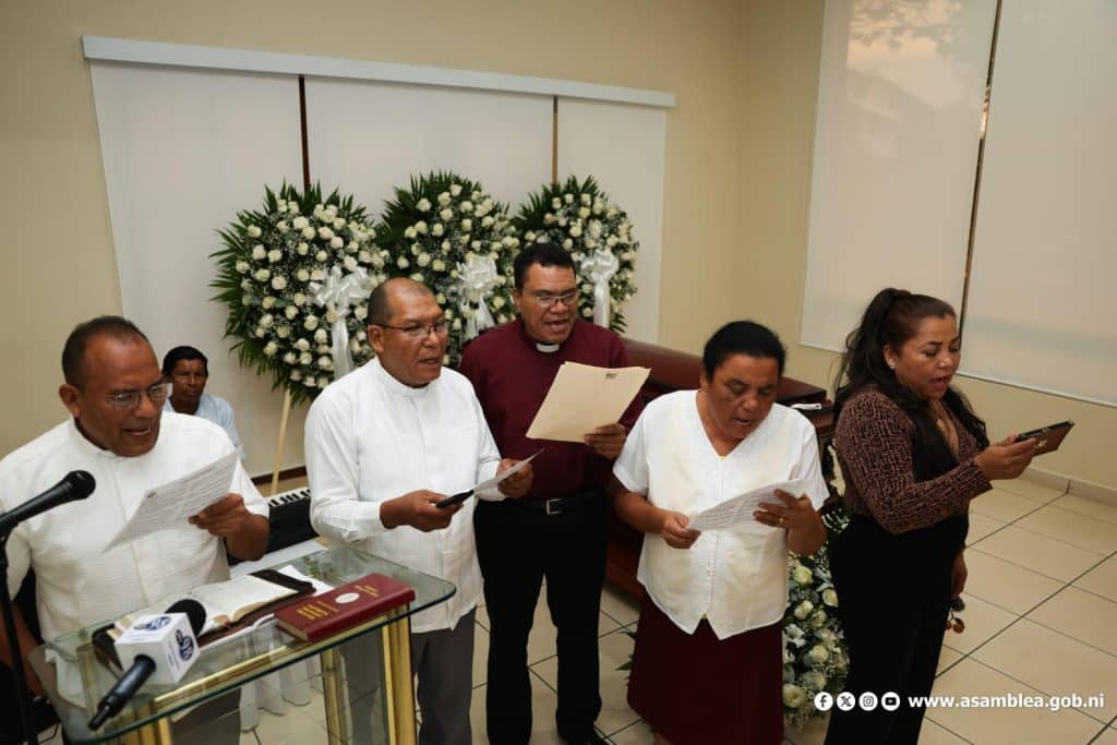Plañideras, familiares retenidos y una tumba en Managua que Brooklyn Rivera nunca quiso