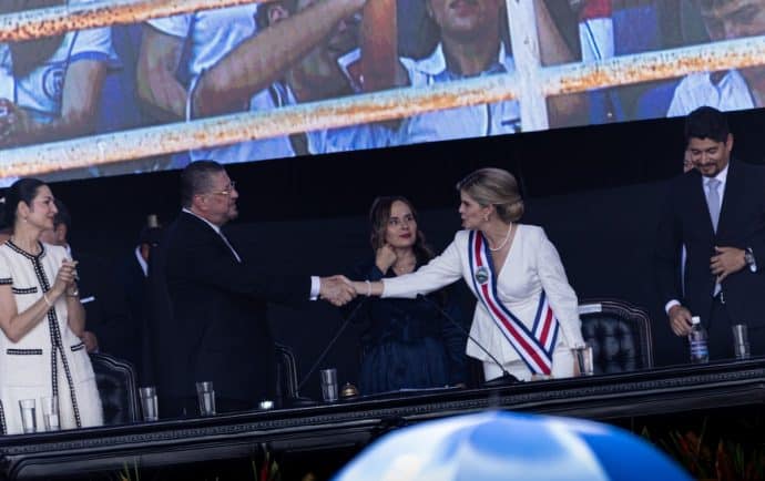 Carta abierta (y aclaratoria) a la presidenta Laura Fernández