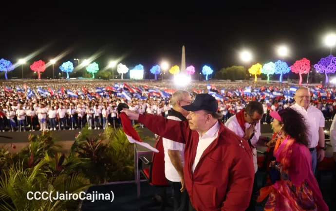 Un asteroide se aproxima a Daniel Ortega