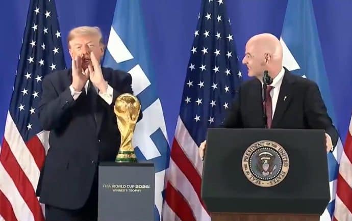 Fuera de juego: cómo la FIFA y la política moldean el destino del fútbol