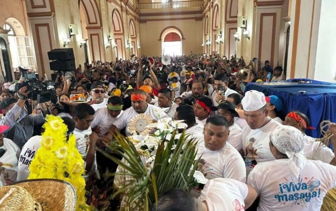 EE. UU. medió para que el régimen permitiera procesiones religiosas bajo vigilancia 