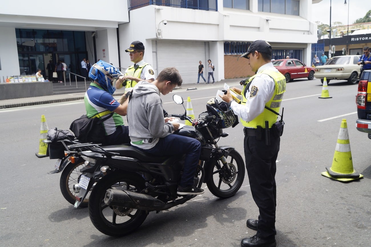 ¿Tiene licencia extranjera o necesita sacar una en Costa Rica? Estos son los requisitos